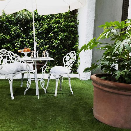Les Canoubiers Luxe Et Serenite Au Coeur De Saint-Tropez Suites Spacieuses Avec Jardin Enchanteur Eksteriør bilde